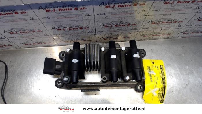 Begagnade Tändspole Audi A6 (C5) 2.8 V6 30V Pris på förfrågan erbjuds av Autodemontage M.J. Rutte B.V.