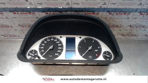 Used Odometer KM Mercedes B (W245,242) 2.0 B-200 CDI 16V Price on request offered by Autodemontage M.J. Rutte B.V.