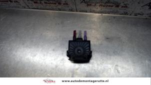 Used AIH headlight switch Mercedes B (W245,242) 2.0 B-200 CDI 16V Price on request offered by Autodemontage M.J. Rutte B.V.