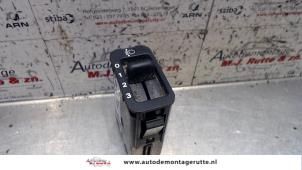 Używane Przelacznik reflektora LHV Honda HR-V (GH) 1.6 16V 4x4 Cena na żądanie oferowane przez Autodemontage M.J. Rutte B.V.