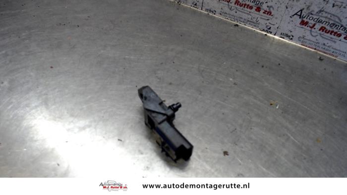 Begagnade MAP-sensor (insugsrör) Peugeot Partner (GC/GF/GG/GJ/GK) 1.6 HDI 90 16V Pris på förfrågan erbjuds av Autodemontage M.J. Rutte B.V.