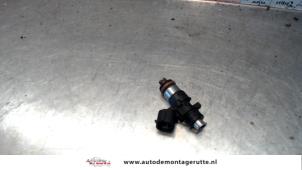 Used Injector (petrol injection) Smart Fortwo Coupé (451.3) 1.0 Micro Hybrid Drive Price on request offered by Autodemontage M.J. Rutte B.V.