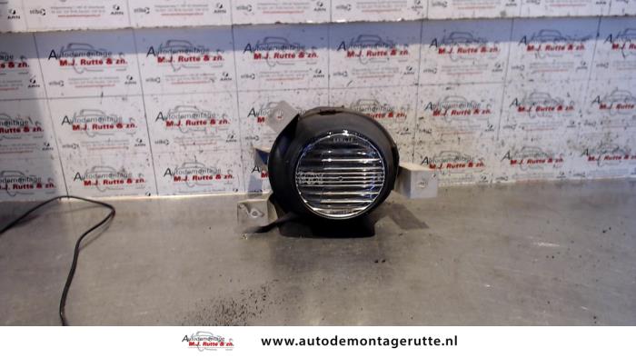 Używane Halogen lewy Opel Agila (A) 1.2 16V Cena na żądanie oferowane przez Autodemontage M.J. Rutte B.V.