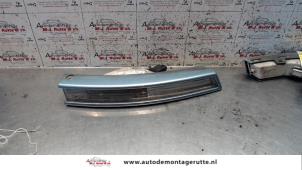 Used Indicator, right Volkswagen Passat Variant (3C5) 2.0 TDI 16V 140 Price on request offered by Autodemontage M.J. Rutte B.V.