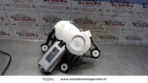Used Rear wiper motor Fiat Fiorino (225) 1.3 JTD 16V Multijet Price on request offered by Autodemontage M.J. Rutte B.V.