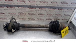 Used Front drive shaft, left Renault Master II (JD) 2.8 dTi T28 Price on request offered by Autodemontage M.J. Rutte B.V.