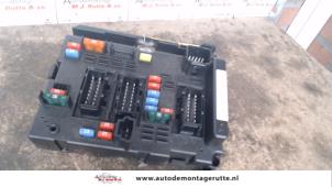Usados Caja de fusibles Peugeot 206 (2A/C/H/J/S) 1.4 HDi Precio de solicitud ofrecido por Autodemontage M.J. Rutte B.V.