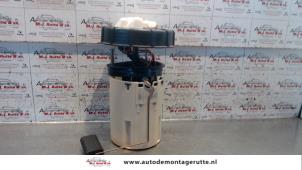 Używane Elektryczna pompa paliwa Nissan Almera (N16) 1.5 16V Cena na żądanie oferowane przez Autodemontage M.J. Rutte B.V.