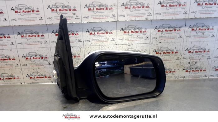 Wing mirror, right from a Mazda 2 (NB/NC/ND/NE) 1.4 16V 2004