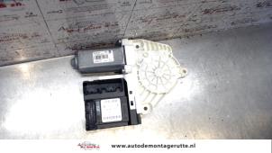 Used Door window motor Seat Leon (1P1) 2.0 TDI 16V Price on request offered by Autodemontage M.J. Rutte B.V.