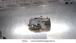 Gebrauchte Türschlossmechanik 2-türig rechts Peugeot Expert (222/224) 2.0 HDi 90 Preis auf Anfrage angeboten von Autodemontage M.J. Rutte B.V.
