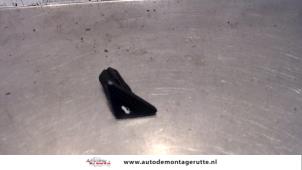 Used Tailgate switch Ford Focus 1 Wagon 1.6 16V Price on request offered by Autodemontage M.J. Rutte B.V.