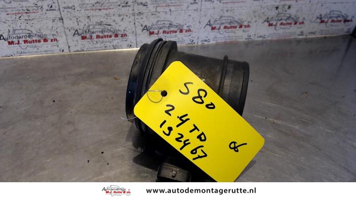 Airflow meter from a Volvo S80 (AR/AS) 2.4 D5 20V 180 2006