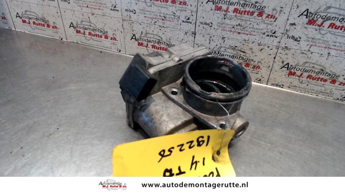 Usagé Boîtier accélérateur Volkswagen Polo IV (9N1/2/3) 1.4 TDI 75 Prix sur demande proposé par Autodemontage M.J. Rutte B.V.