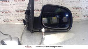 Used Wing mirror, right Daihatsu Terios (J1) 1.3 16V DVVT 4x2 Price on request offered by Autodemontage M.J. Rutte B.V.