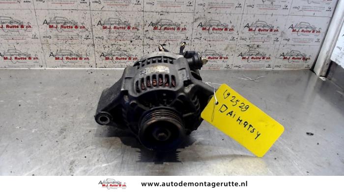 Usagé Dynamo Daihatsu Charade (G200/203) 1.5 SG,SR 16V MPI Valera Prix sur demande proposé par Autodemontage M.J. Rutte B.V.