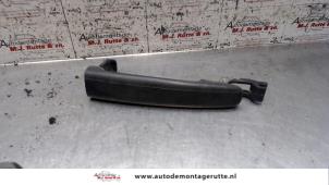 Used Door handle 2-door, right Citroen C3 Pluriel (HB) 1.4 Price on request offered by Autodemontage M.J. Rutte B.V.