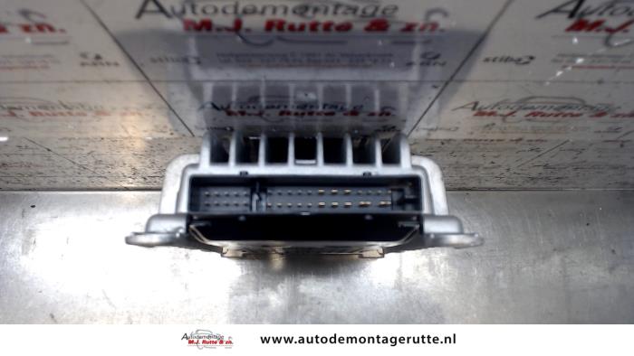 Wzmacniacz radiowy z Alfa Romeo GT (937) 2.0 JTS 16V 2004