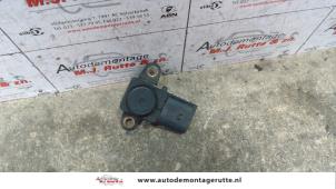 Used Mapping sensor (intake manifold) BMW 1 serie (E81) 118i 16V Price on request offered by Autodemontage M.J. Rutte B.V.