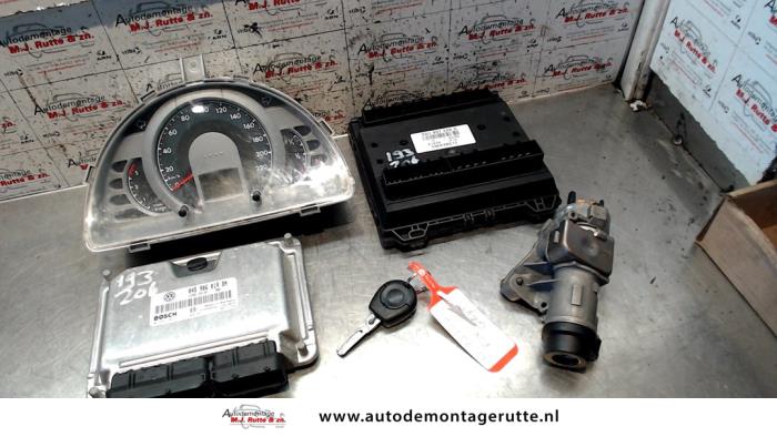 Used Ignition lock + computer Volkswagen Fox (5Z) 1.4 TDI Price on request offered by Autodemontage M.J. Rutte B.V.