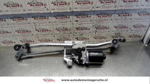 Used Wiper motor + mechanism BMW 1 serie (E81) 118i 16V Price on request offered by Autodemontage M.J. Rutte B.V.