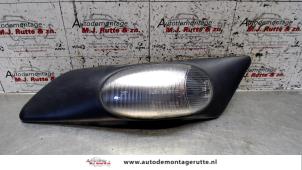 Used Indicator lens, front left Iveco New Daily III 35S12V Price on request offered by Autodemontage M.J. Rutte B.V.