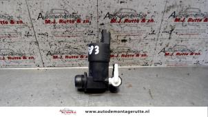 Gebrauchte Scheibensprüherpumpe vorne Citroen C3 (FC/FL/FT) 1.4 Preis auf Anfrage angeboten von Autodemontage M.J. Rutte B.V.