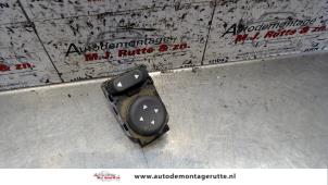 Used Mirror switch Iveco New Daily III 35S12V Price on request offered by Autodemontage M.J. Rutte B.V.