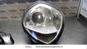 Used Headlight, right Lancia Thesis (841) 2.4 20V Price on request offered by Autodemontage M.J. Rutte B.V.