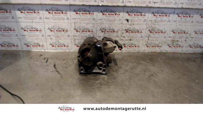 Used Starter Renault Scénic I (JA) 1.8 16V Price on request offered by Autodemontage M.J. Rutte B.V.