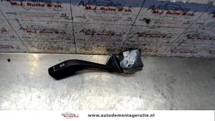 Usagé Commutateur feu clignotant Opel Omega A (16/17/19) 1.8 N,LS,GL,GLS Prix sur demande proposé par Autodemontage M.J. Rutte B.V.