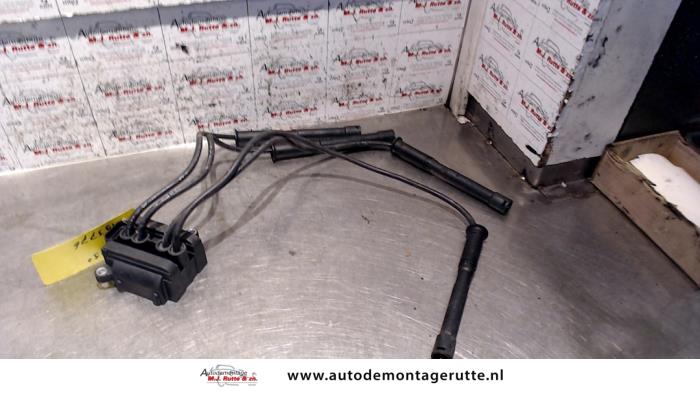 Usagé Bobine Renault Clio II (BB/CB) 1.2 16V Prix € 35,00 Règlement à la marge proposé par Autodemontage M.J. Rutte B.V.