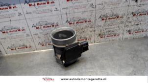 Usados Medidor de flujo de aire Opel Vectra C 2.2 16V Precio de solicitud ofrecido por Autodemontage M.J. Rutte B.V.
