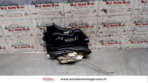 Used Front door lock mechanism 4-door, right Mitsubishi Lancer Wagon (CS) 2.0 16V Price on request offered by Autodemontage M.J. Rutte B.V.