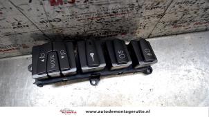 Used Fog light switch Fiat Bravo (198A) 1.4 16V Price on request offered by Autodemontage M.J. Rutte B.V.