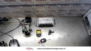 Used Ignition lock + computer Honda Jazz (GE) 1.2 i-DSi Price on request offered by Autodemontage M.J. Rutte B.V.