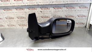 Used Wing mirror, right Renault Scénic II (JM) 1.6 16V Price on request offered by Autodemontage M.J. Rutte B.V.