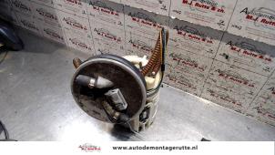 Usagé Pompe carburant électrique Volkswagen Caddy II (9K9A) 1.4 Prix sur demande proposé par Autodemontage M.J. Rutte B.V.