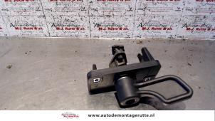 Used Minibus/van rear door handle Opel Combo 1.3 CDTI 16V ecoFlex Price on request offered by Autodemontage M.J. Rutte B.V.