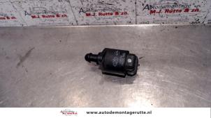 Used Stepper motor Peugeot 206 (2A/C/H/J/S) 1.4 XR,XS,XT,Gentry Price on request offered by Autodemontage M.J. Rutte B.V.