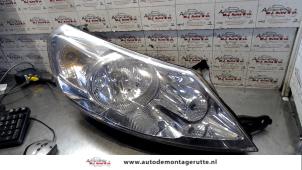 Used Headlight, right Fiat Scudo (270) 2.0 D Multijet Price on request offered by Autodemontage M.J. Rutte B.V.
