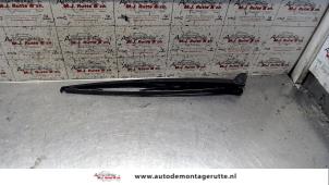 Used Rear wiper arm Alfa Romeo 159 Sportwagon (939BX) 1.9 JTDm 16V Price on request offered by Autodemontage M.J. Rutte B.V.