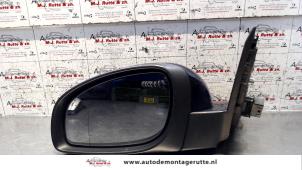 Usados Retrovisor externo izquierda Opel Signum (F48) 2.2 DGI 16V Precio de solicitud ofrecido por Autodemontage M.J. Rutte B.V.