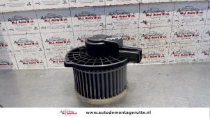 Usados Motor de ventilador de calefactor Mazda 2 (DE) 1.3 16V S-VT High Power Precio de solicitud ofrecido por Autodemontage M.J. Rutte B.V.