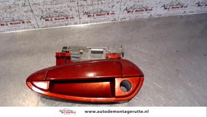 Usagé Poignée de porte avant gauche Fiat Grande Punto (199) 1.4 Prix sur demande proposé par Autodemontage M.J. Rutte B.V.
