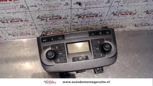 Usados Panel de control de calefacción Fiat Grande Punto (199) 1.4 Precio de solicitud ofrecido por Autodemontage M.J. Rutte B.V.