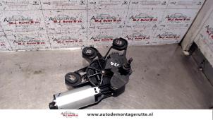 Used Rear wiper motor Mercedes C Combi (S203) 2.2 C-220 CDI 16V Price on request offered by Autodemontage M.J. Rutte B.V.