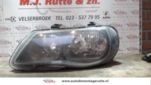 Used Headlight, left Rover 25 1.1 16V Price on request offered by Autodemontage M.J. Rutte B.V.