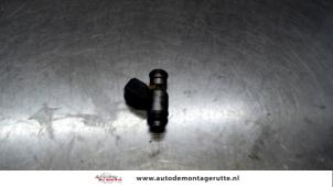 Usagé Injecteur (injection essence) Fiat Grande Punto (199) 1.2 Prix sur demande proposé par Autodemontage M.J. Rutte B.V.
