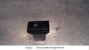 Used Fog light switch Ssang Yong Rexton 2.7 Xdi RX/RJ 270 16V Price on request offered by Autodemontage M.J. Rutte B.V.
